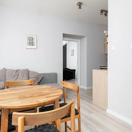 Rentplanet - Przy Piotrkowskiej Apartment