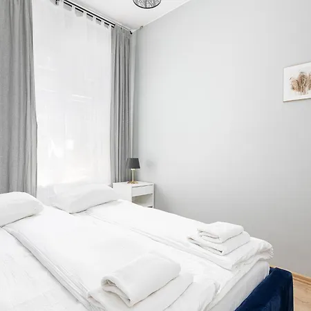 Apartament Rentplanet - Przy Piotrkowskiej